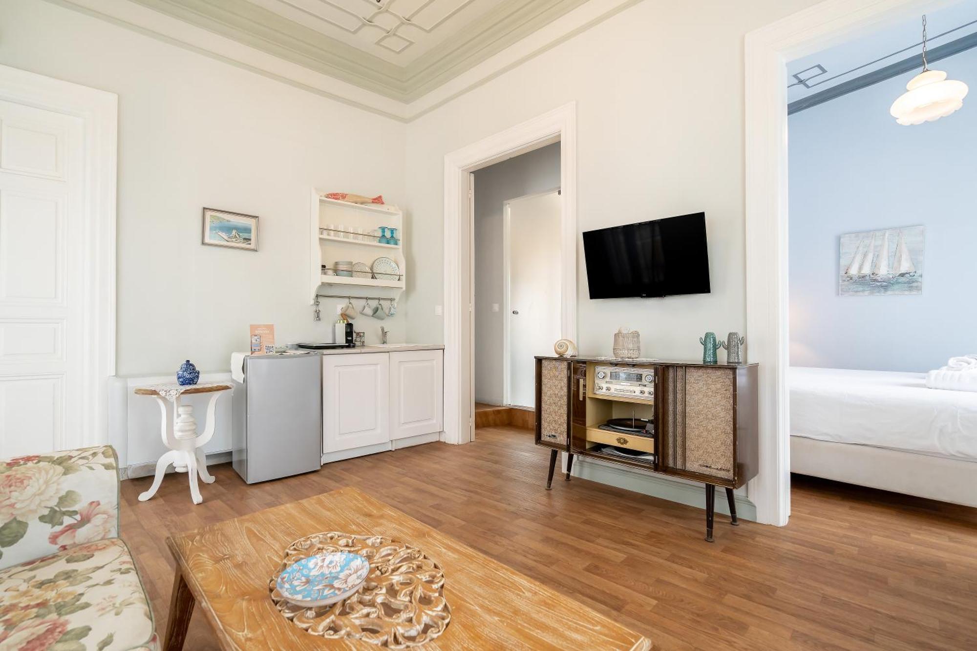 Castel Abaso Boutique Apartments Ándros Extérieur photo